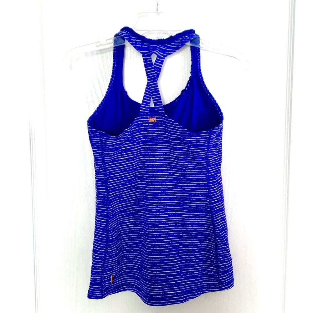 Lucy Yoga Ruffle Tank 💪‎ Periwinkel/White - Picture 4 of 8